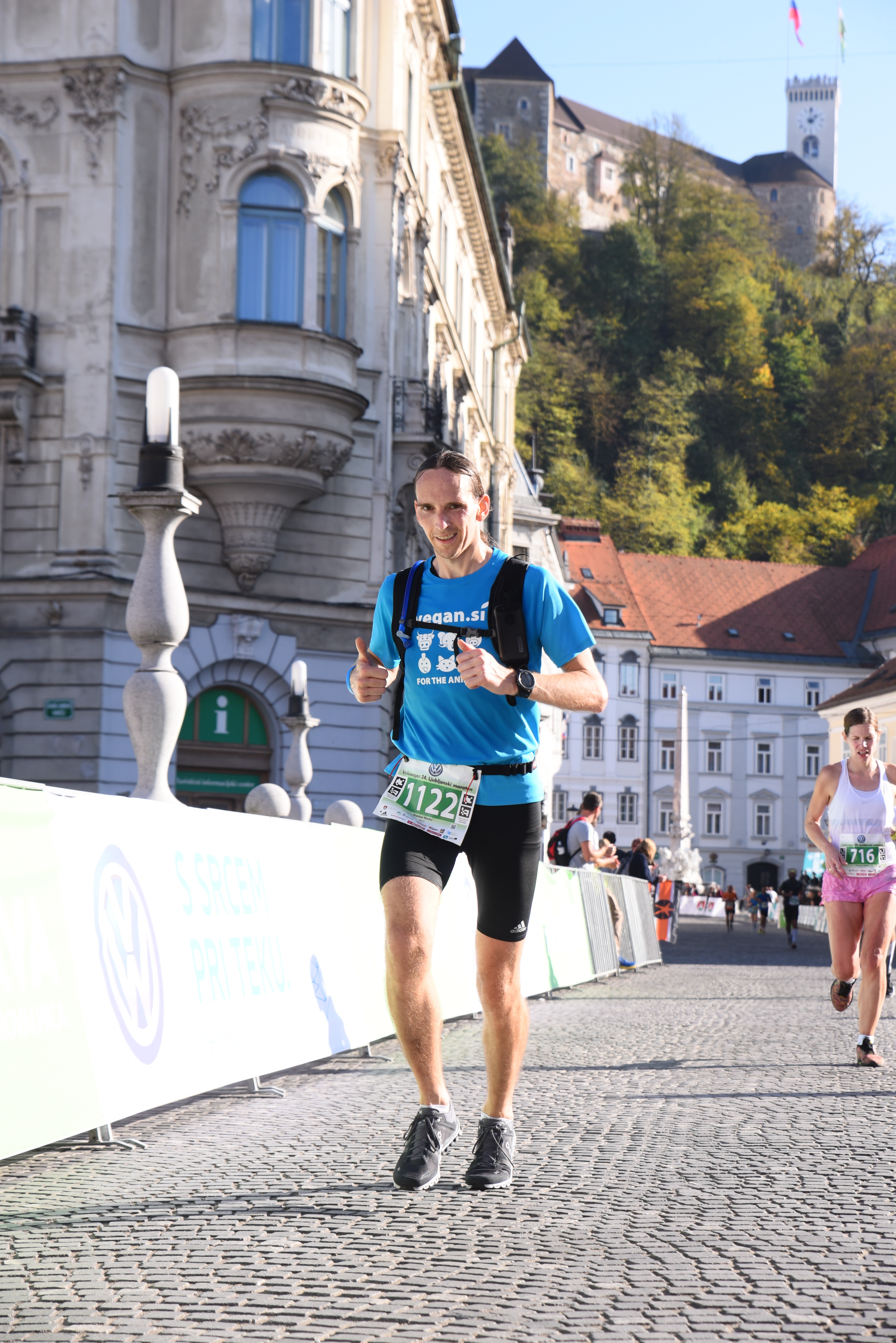 0bbb9cb76836530451cbb1608a401fc4